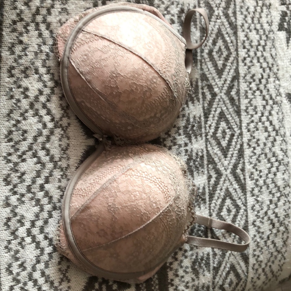 Victoria secret plunge bra